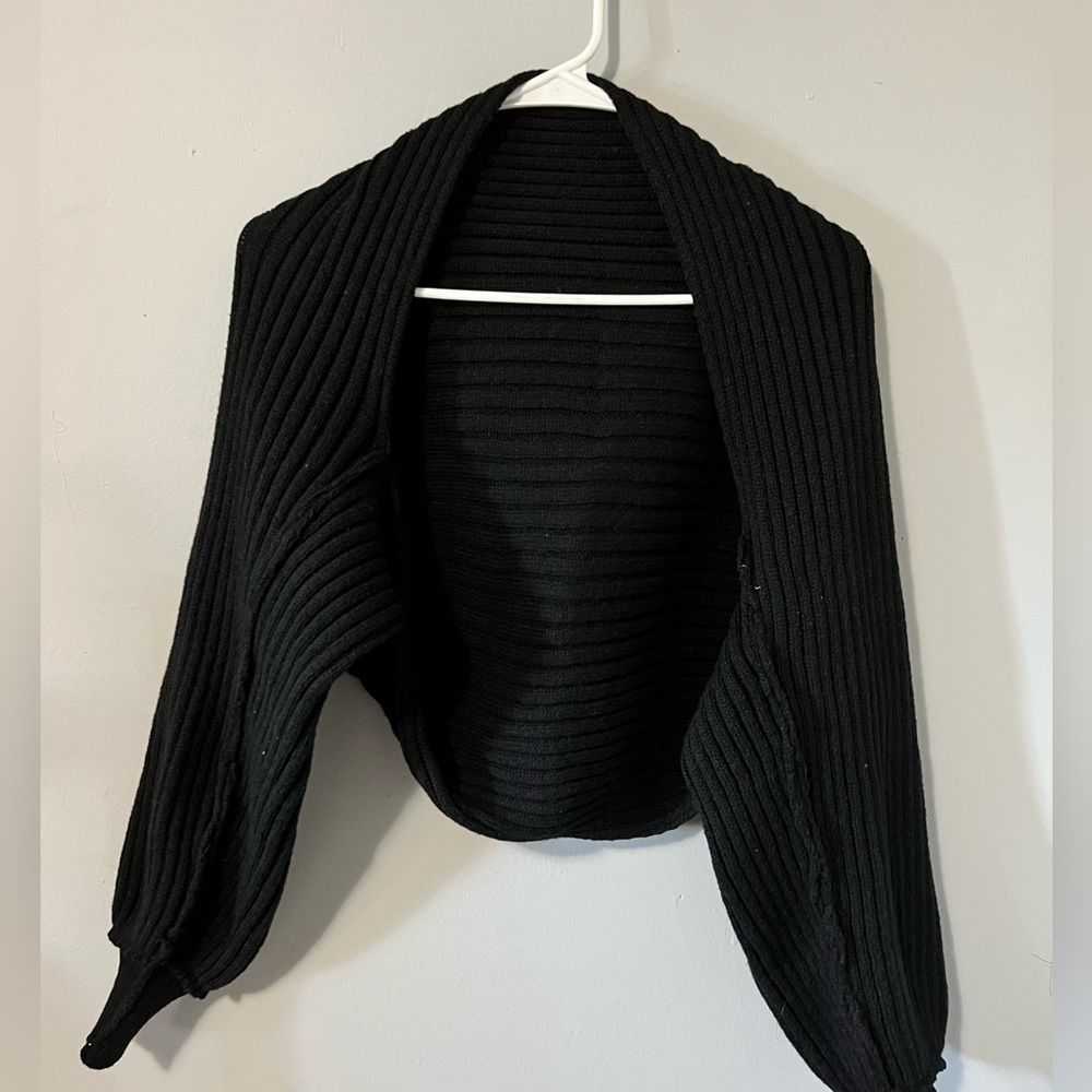 Shoulder sleeve
Never worn